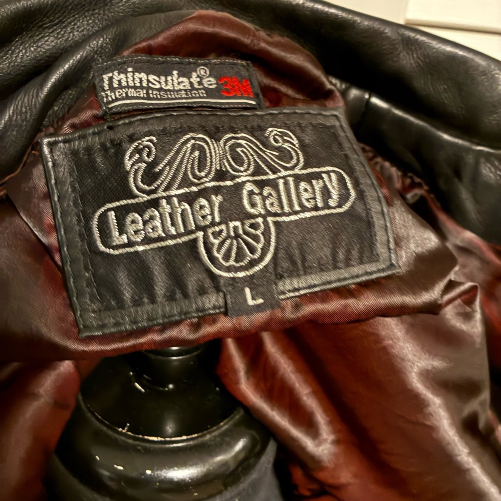 Elegant Black and Brown Leather Fringe Jacket - Picture 5 of 5